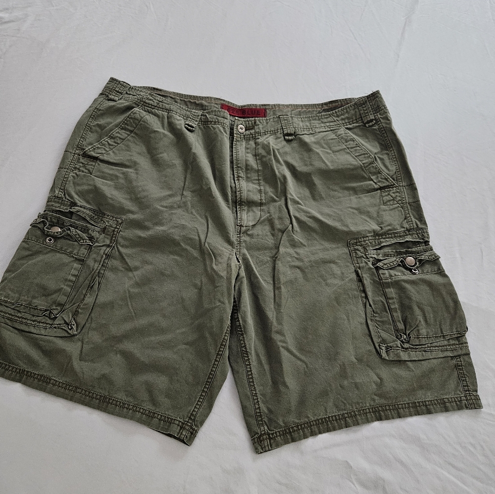 Men's Green Cargo Shorts